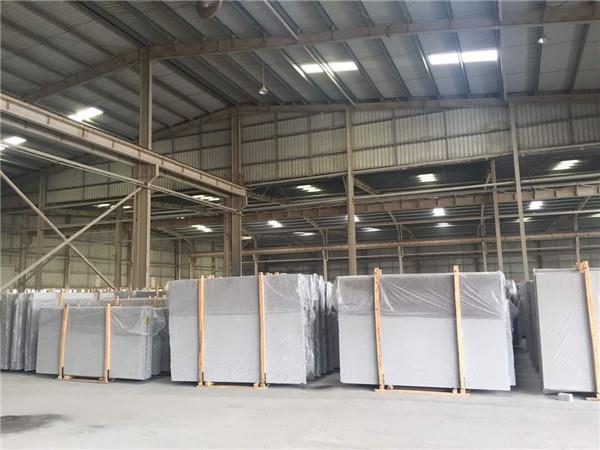 azul bahia granite slab packing