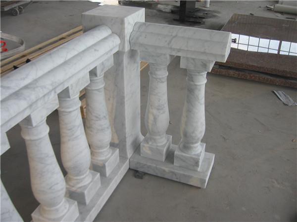 Marmurowe tralki na schody