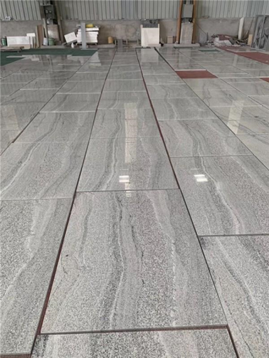 Nowy granit z rzeki White River