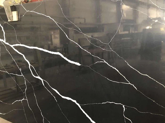 Black Calacatta quartz slab