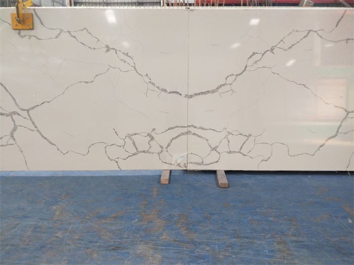 calacatta venato quartz slab bookmatch