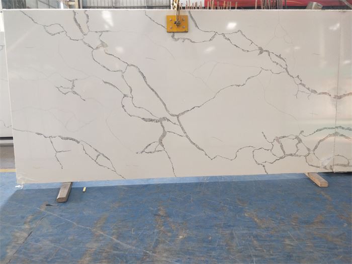 calacatta venato quartz slab for kitchen