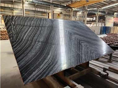 Marmur ze srebrną falą