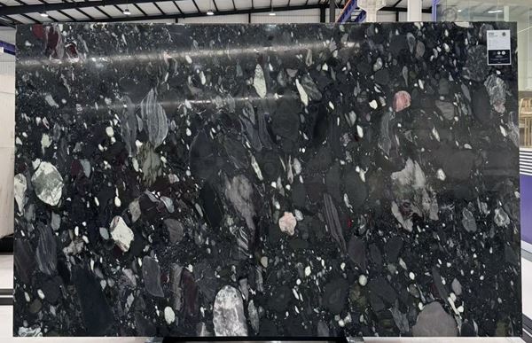 Niebieski granit Carmen
