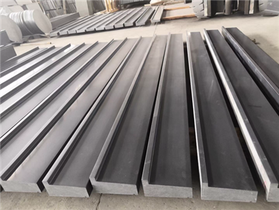 Parapety z czarnego bazaltu