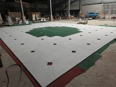 Podłoga z granitu w kolorze perłowo-białym