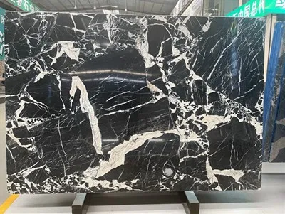 Petit Antyczny Czarny Marmur