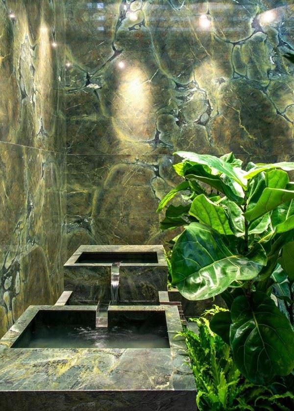 Vitoria Regia Quartzite wall